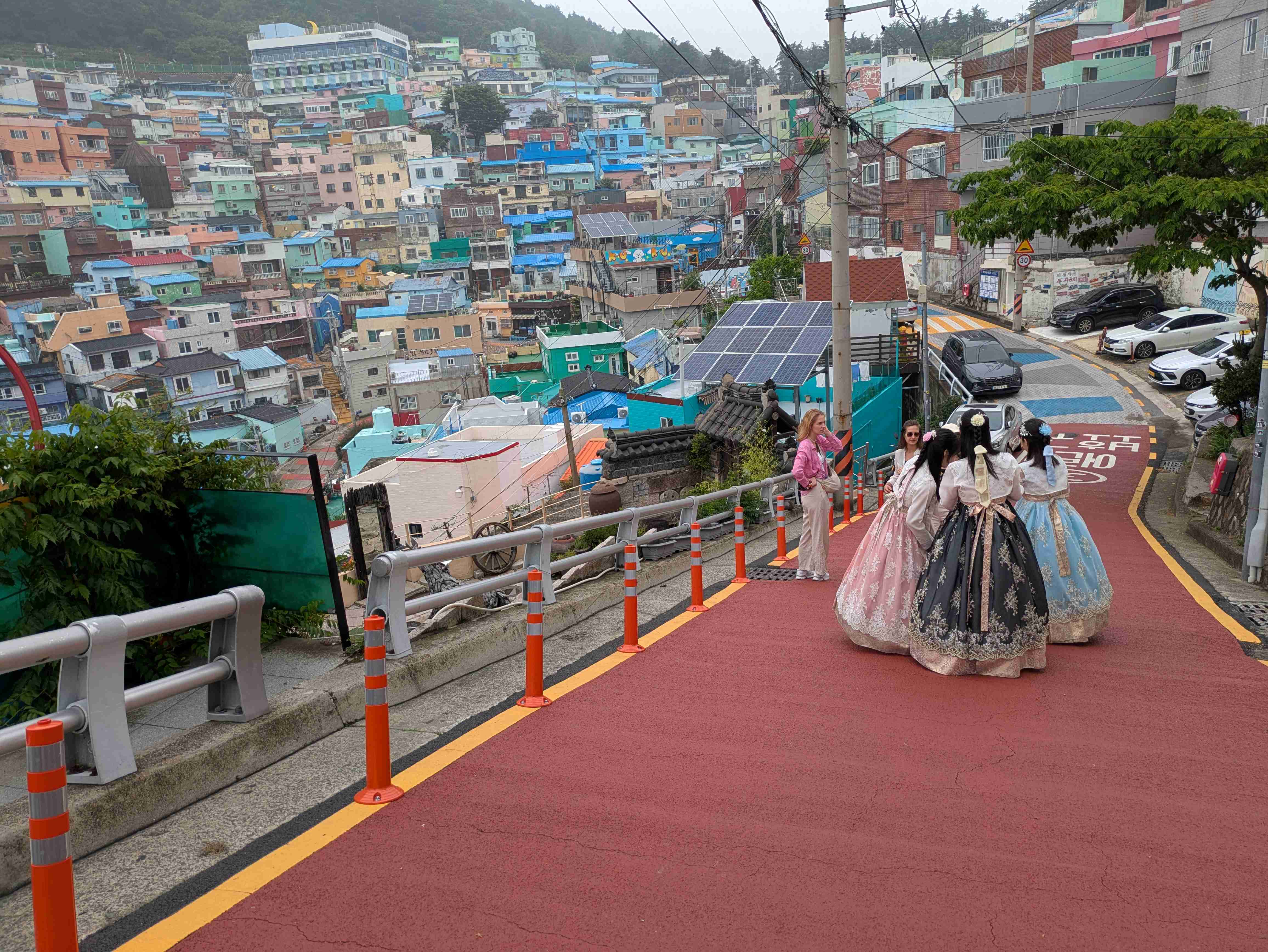 釜山/甘川文化村(カラフルな街並み)